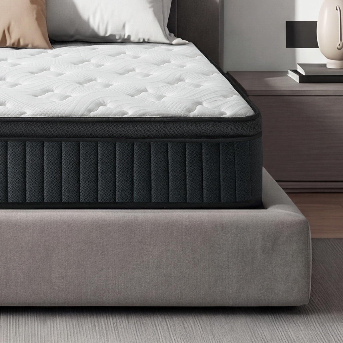 Full 12 Inch Hybrid Mattress with Memory Foam Q1532