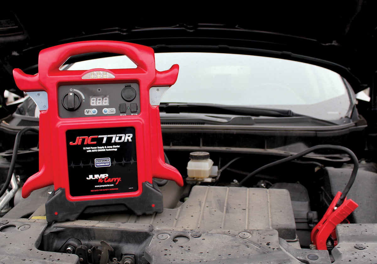 1700 Peak Amp 12 Volt Jump Starter F471822